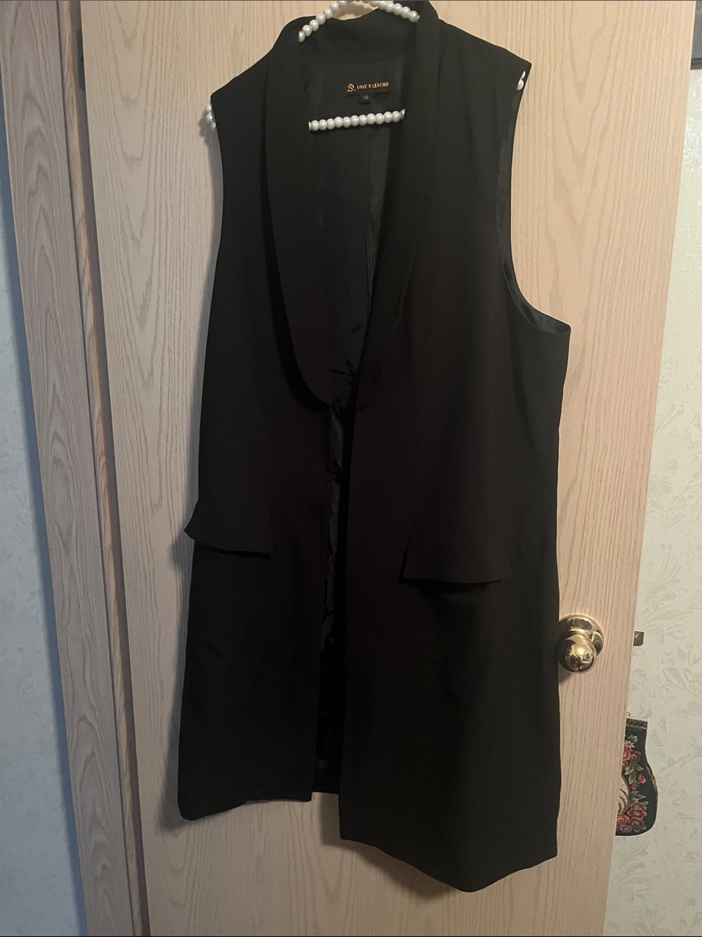 Love & Legend Black Sleeveless Longline Vest